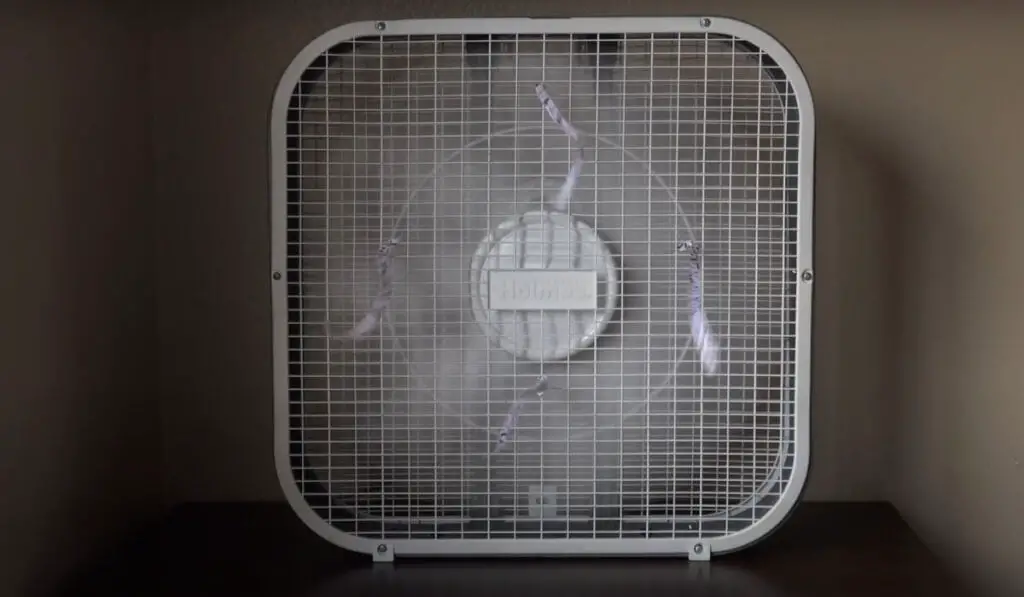 Box Fan With Filter Vs. Air Purifier Which Is More Effective?